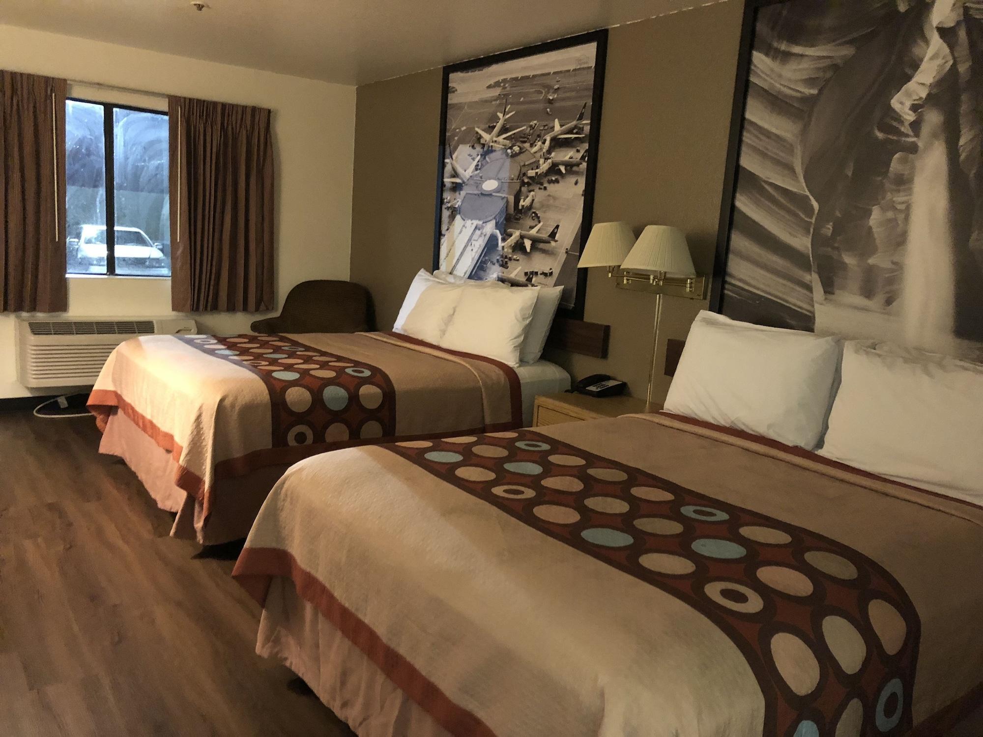 ซูเปอร์ 8 บาย วินด์แฮม ฟินิกซ์ เมโทร นอร์ท Hotel ฟีนิกซ์ ภายนอก รูปภาพ